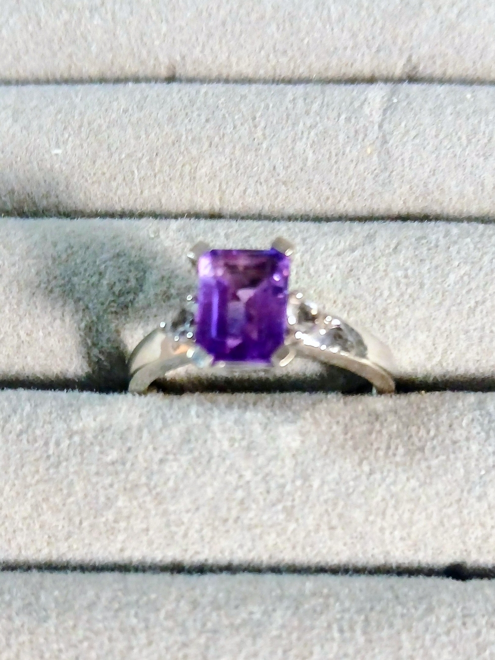 Sterling Silver Purple Amethyst Ring with Accent Stones